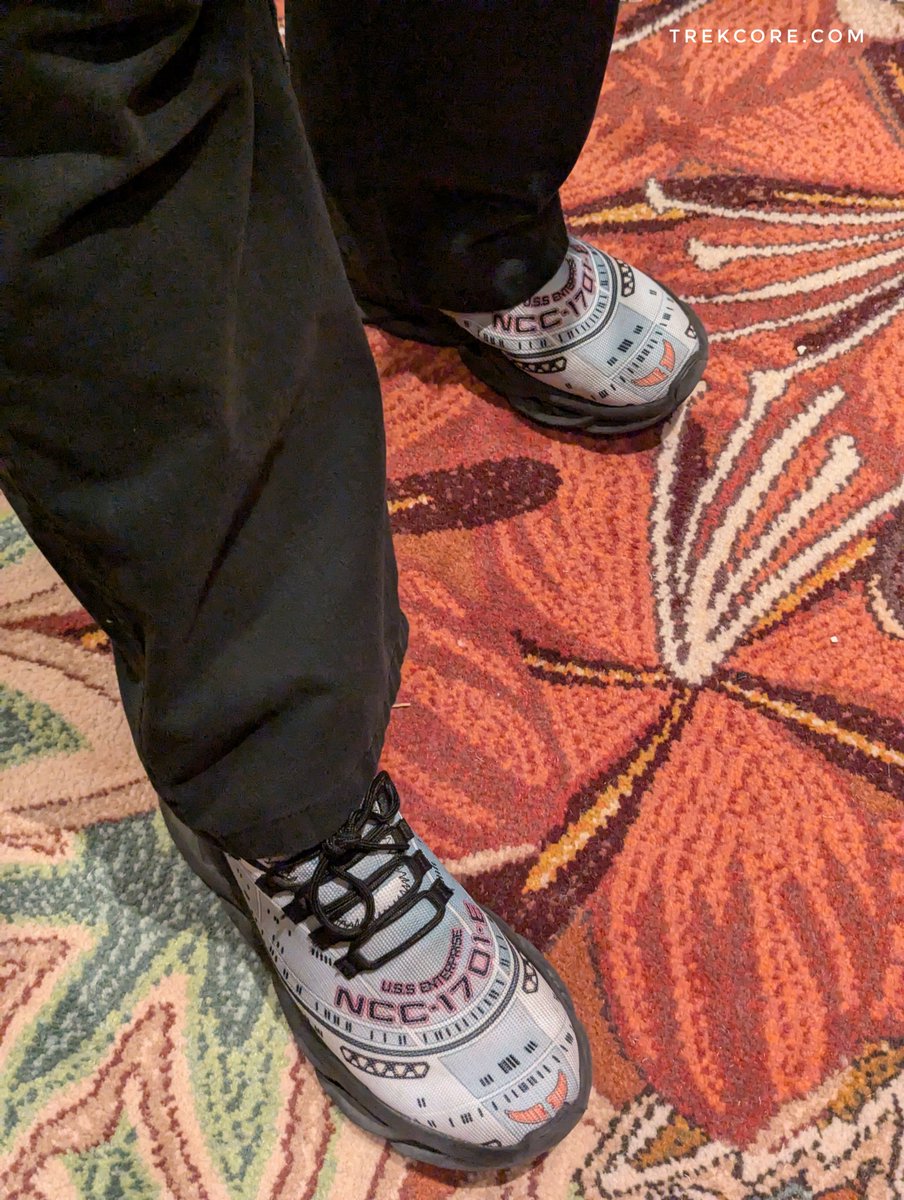 TrekCore's tweet photo. Make it shoe.

#StarTrek #STLV https://t.co/nc8C1Ni71X