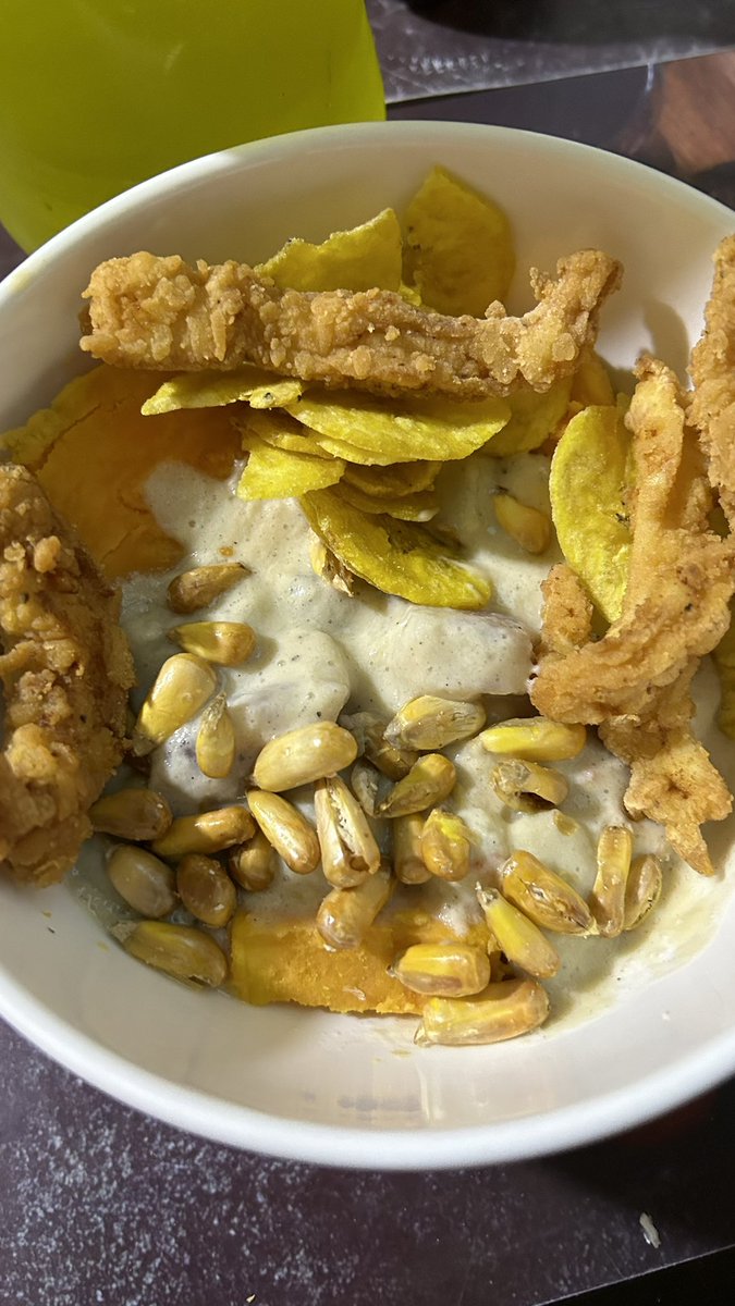 favoritaddios's tweet photo. lo feliz que soy por haber preparado la mejor leche de tigre de mi vida 🤤 https://t.co/VkAvSq1qAu