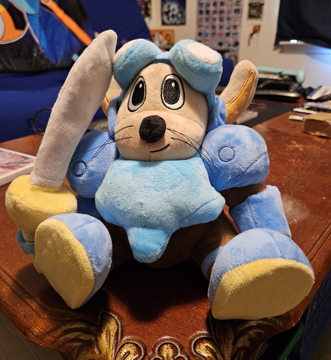 megacolonelx's tweet image. My copy of Rocket Knight Adventures: ReSparked and plush from @LimitedRunGames finally came in today! Didn't grow up as a Sega Kid. I am looking forward to playing these games for the first time! #Sega #Konami #Sparkster #rocketknight #LimitedRun