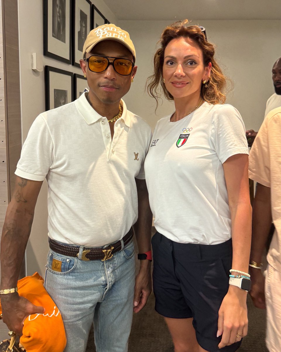 Elisa Santoni OLY (@elysantoni) on Twitter photo ๐๐ฝ @pharrell ๐บ๐ธ
.
.
.
#paris2024 #olympics #olympicgames #pharrelwilliams #pharrel ๐๐ฝ @pharrell ๐บ๐ธ
.
.
.
#paris2024 #olympics #olympicgames #pharrelwilliams #pharrel