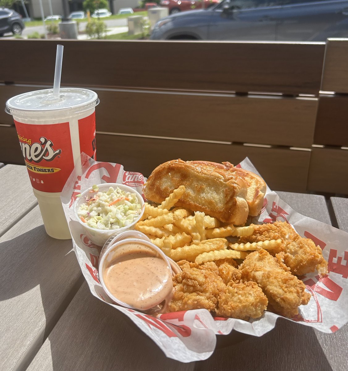 Raising Cane's tweet media