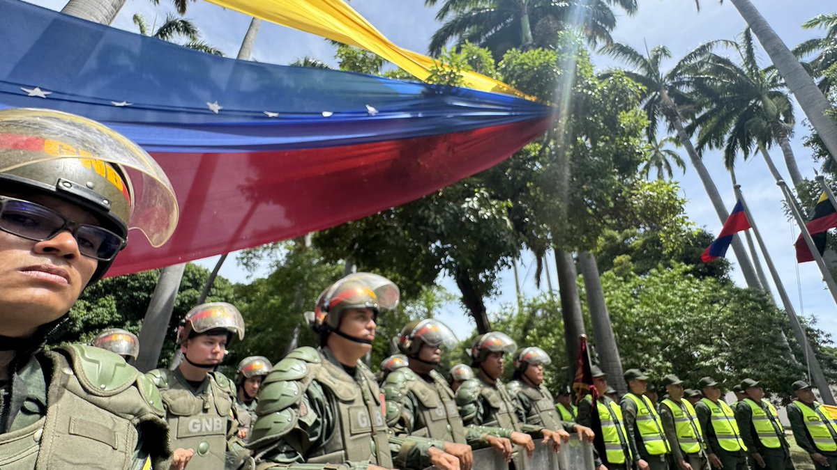 Izada de nuestra Bandera Nacional