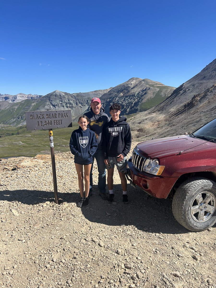 Brian34344801's tweet image. Just another day at the office…. Not really!!!
@Jeep 
@Jeep_Life 
@jeepinbyal 
#blackbearpass
#engineerpass
#Imogenepass
#ouray 
#telluride
#badgeofhonor
#wk