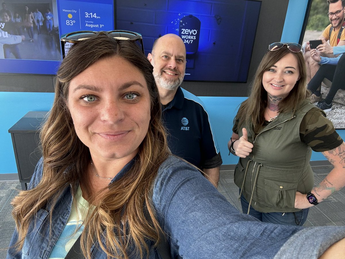 Another day, another visit! Thank you to Mason City Iowa for allowing us to visit today! We are excited for you to join @attportables ! <a href="/fox_daniel25/">Daniel Fox</a> <a href="/DViechnicki/">Dan Viechnicki</a> @ATTPortablesEVD @ATTPortablesWB <a href="/OfficialAmyIvey/">Amy Rogers Ivey</a> <a href="/SeabaughAmanda/">Amanda Seabaugh</a>
