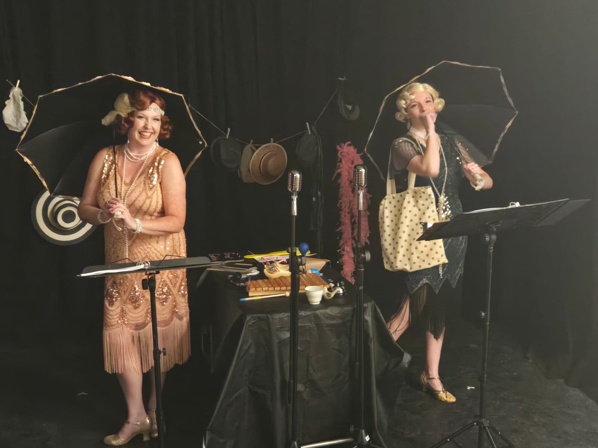 TurtleEileen's tweet photo. Opening Night was a success! Zelda and Hadley: Together At Last runs thru Aug 10 (not Aug 7). Get in here already. ❤️
#UnleashYourFringe 
@edfringe 
@FringeReview 
@fringebiscuit https://t.co/iTZ5jpxcyO