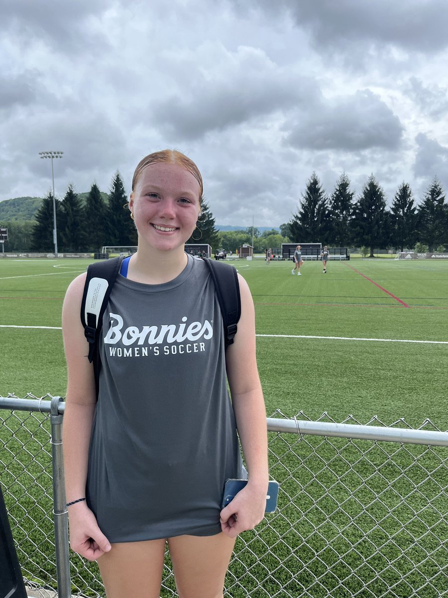 kierstint24's tweet photo. I had a great time at the @BonniesWSoccer ID camp! Thank you Coach @DonnyGeorge6 and Coach Kendrick for such a great experience! https://t.co/D1boIkgIs4