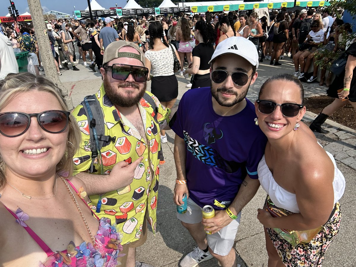 Allie Rooney tweet media