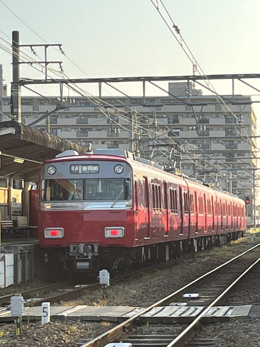 takkin_engine_d's tweet photo. おはようございます^_^
佐屋停泊は6513F→662レ普通東岡崎行き
&ト6812F+6805Fギ です。
なお740レ普通東岡崎行きはト6811F+6807Fギです🫡
#meiun
#662レ
#662列車
#6513F
#6812F
#6805F
#740レ
#740列車
#6811F
#6807F https://t.co/kpMzVv57az