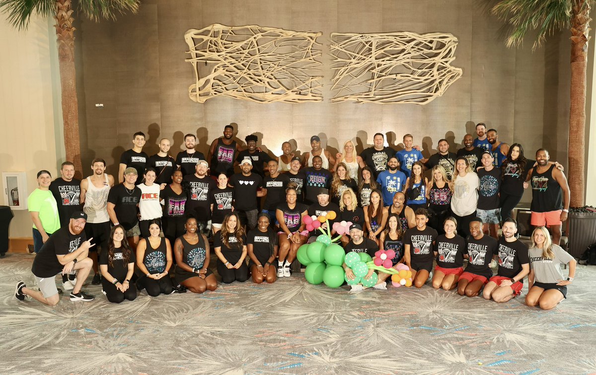 Our Worlds teams are down in Florida at Hot Shots training with the best of the best this weekend!

Such a talented group of coaches and gym owners! Thank you for all that you do for these athletes!