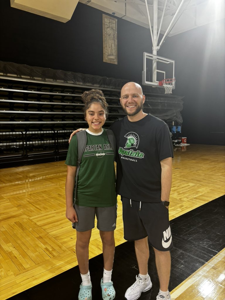 Akbehoopin's tweet photo. Had a great day at @upstateWBB elite camp it was a great experience, so thankful that I got the opportunity to participate. I learned a lot of new things that I will take in and carry into my game. https://t.co/rL2P2bD19d