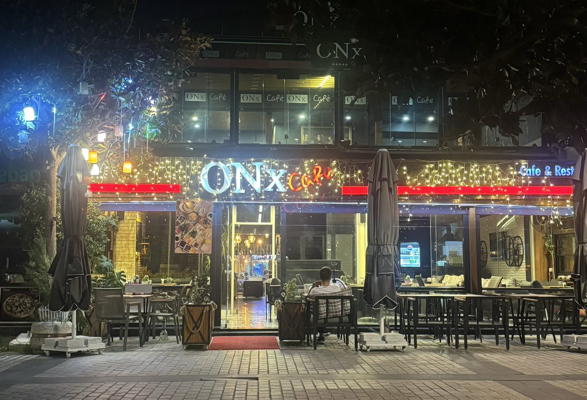 okayserdar's tweet photo. Her iş onu yapanın yüklediği anlamı taşır…. #onxcafe 
#GeceyeBirSöz 
#çalışmaközgürlüktür https://t.co/iC9C7gV89j