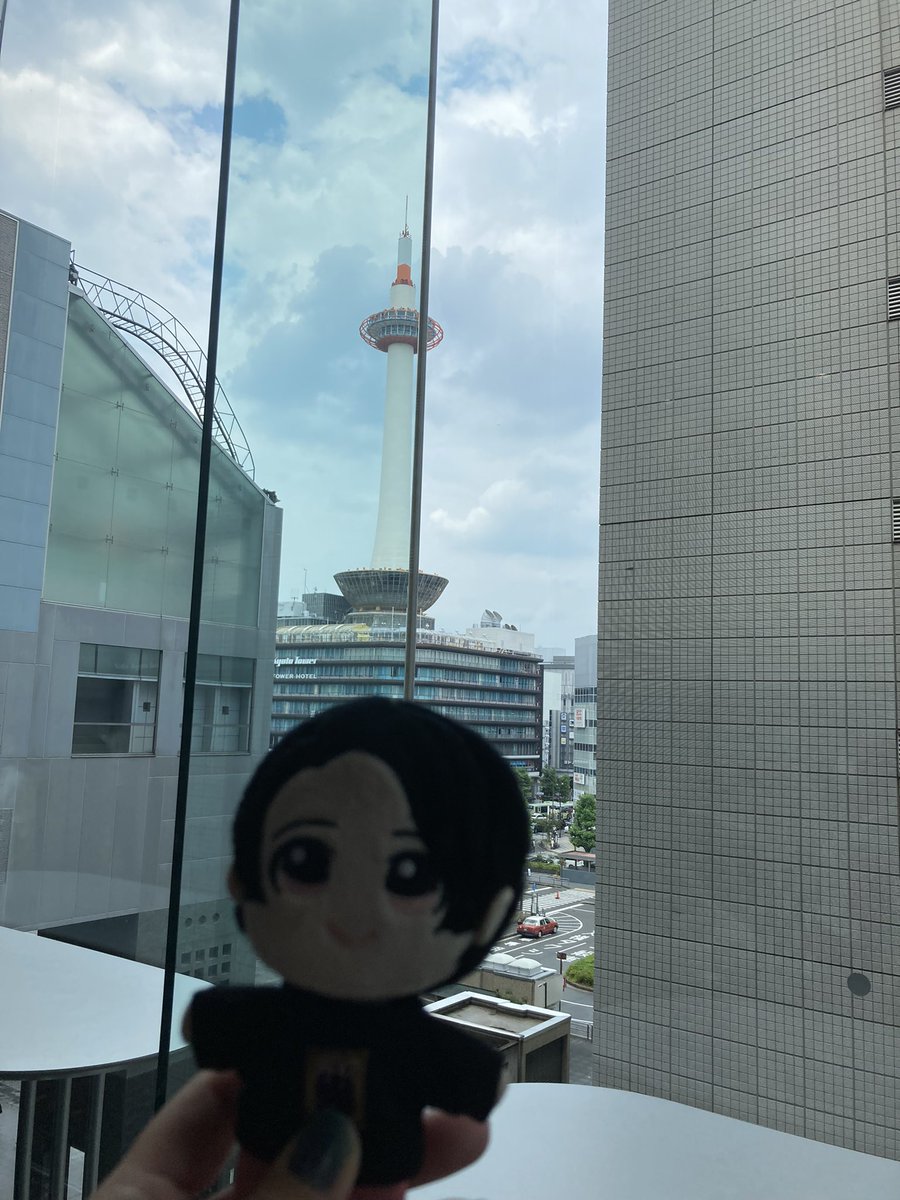 VOOQZ6teZcTBMyg's tweet image. 来ました♪楽しみ😊✨
お昼ご飯食べてる間に外は雨だったの😳
#SLEUTH
#戸塚祥太