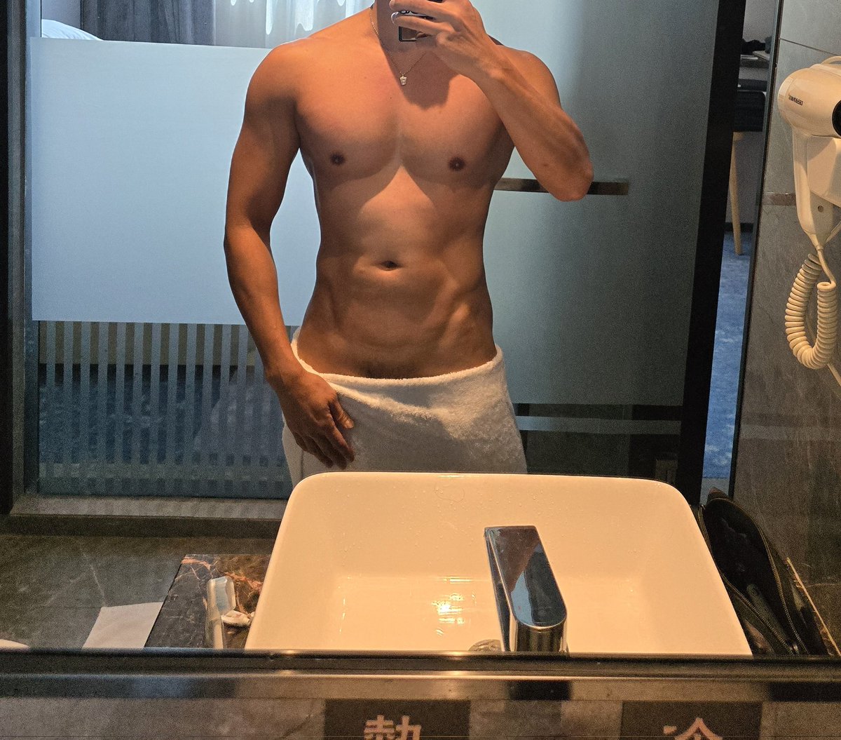 nic (@bondageloveer) on Twitter photo 