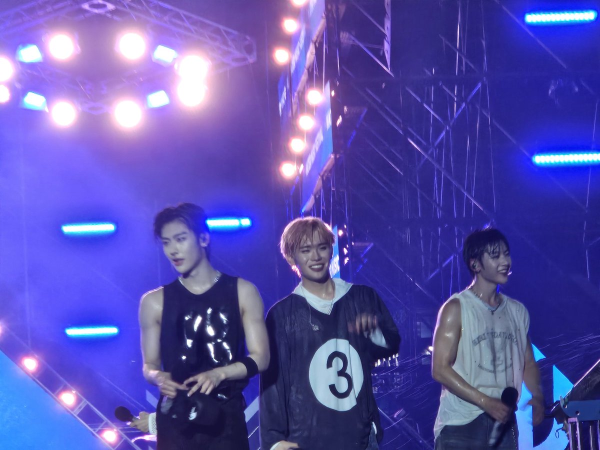 kkteam8's tweet photo. 보령 포세이돈 워터 페스티벌 수고하셨습니다

이쁜 후기 사진도 감사합니당 🩷

#보령 #보령머드축제 #남우현 #제배원
#포세이돈워터뮤직페스티벌 https://t.co/kVXCYt4udw