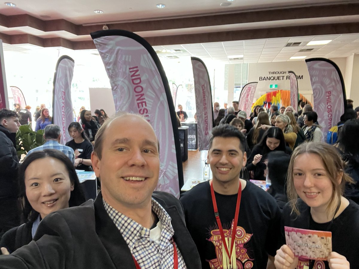 monashkoreanstudies (@monashunikorean) on Twitter photo Weāre at Open Day! <a href="/Monash_Arts/">Monash Arts</a>
Please come and see us āØ
Come and chat with one of our team members to discuss where a Korean Studies major/minor can take you. Weāre at Open Day! <a href="/Monash_Arts/">Monash Arts</a>
Please come and see us āØ
Come and chat with one of our team members to discuss where a Korean Studies major/minor can take you.