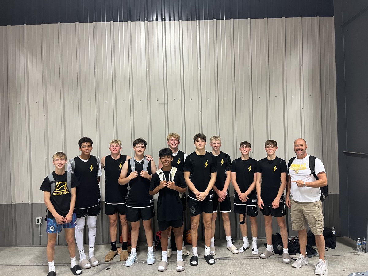 JaxonAutry's tweet photo. Hate that our run at the national tournament came to an end in the sweet 16.  With 96 teams in our age division nothing to hang our heads about.  Proud of the boys, competed right down to the last possession.  Blessed to coach great kids!!!      HWCC REP https://t.co/64tdZfJzBd