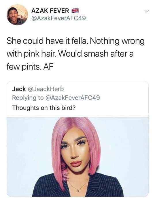 JamesCharlesHQ's tweet photo. 😂 what’s your favourite #jamescharlesmoment? https://t.co/i0zBd7jOGc