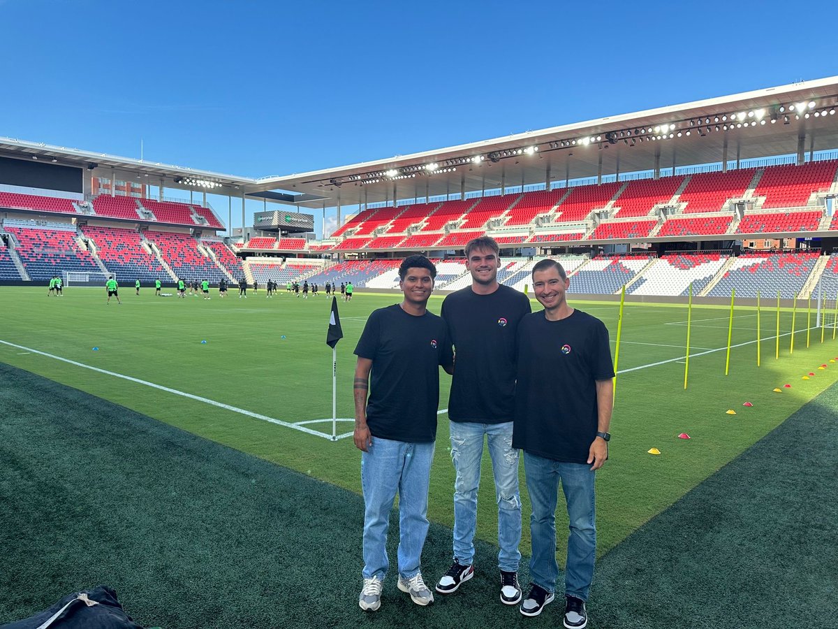 The staff driving for FC Juarez for the Leagues Cup!