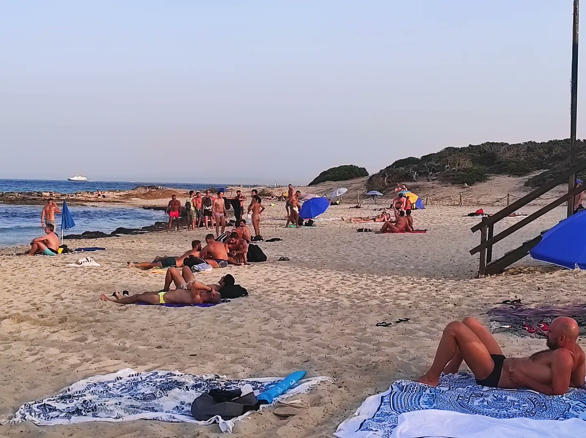 Es Cavallet 🏳️‍🌈 day #gaybeach #gaynude #onlygays #onlymen #gaynaturist #gay #gaycruise #gaythings