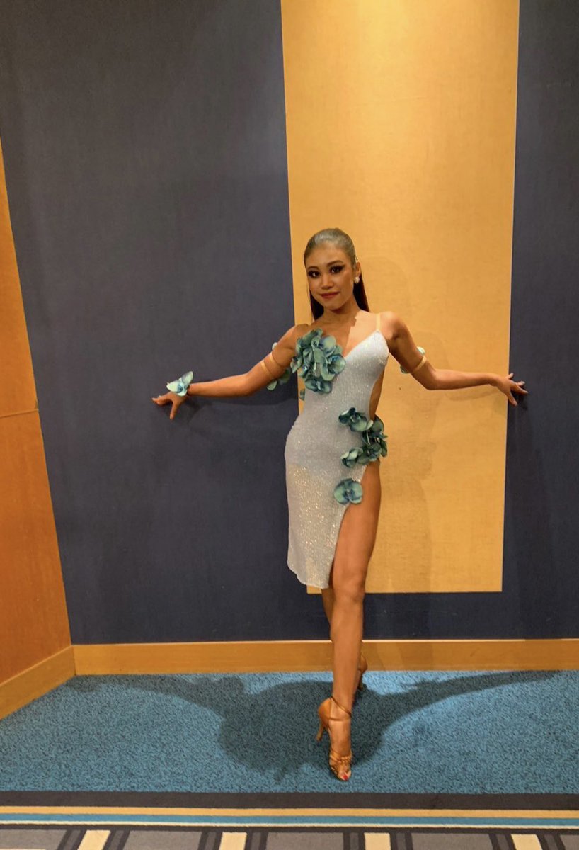 DancerHonami's tweet photo. Dress for sale🩵
@fourseasons_103 

着心地が良くて踊りやすい上にデザインも可愛い♡
ぜひ試着だけでもしてみて欲しいです！

少しでも気になった方、お気軽にDMください💌

#競技ダンス #社交ダンス #社交ダンスドレス #レンタルドレス https://t.co/f9MoswuPJ7