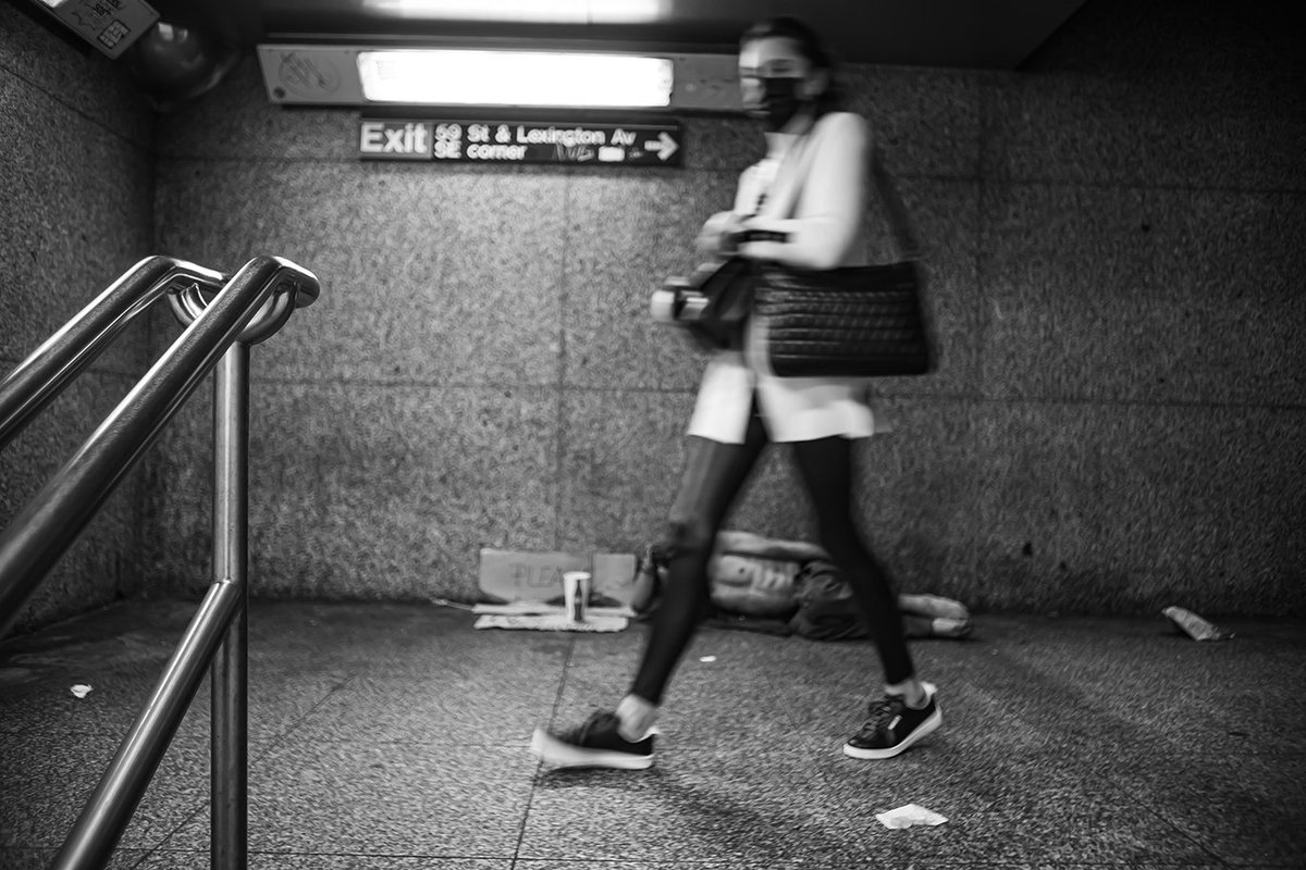 Mario_Pais79's tweet photo. Gn my FAM ❤️.

Some frames of NYC in B&amp;W.

Njoyyyy 

#photography #bnw #streetphotography #NYC #travelphotography #traveler #wanderer #fujifilm #nftarti̇st #NFTCommunity #nftphography #eth #sol https://t.co/7syEwctXQZ