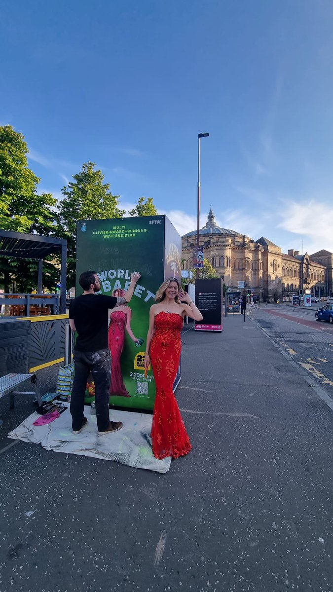 Janie Dee tweet media