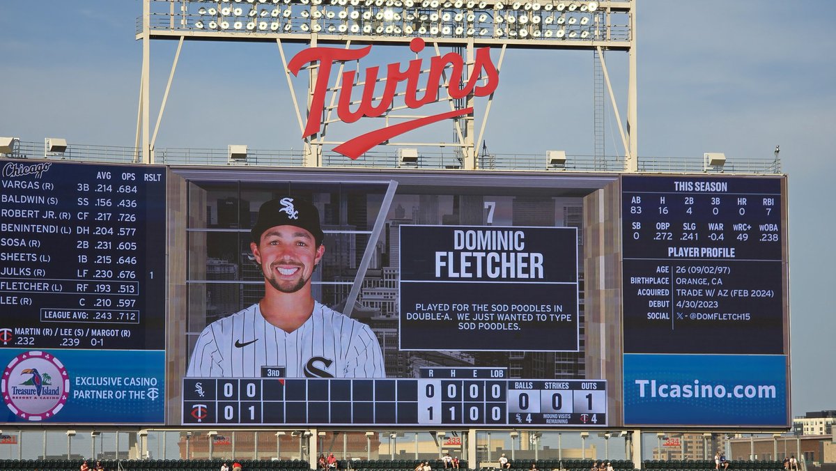 TCAnelle's tweet photo. "We just wanted to type @sodpoodles" #TargetField https://t.co/OeVImkeXxO