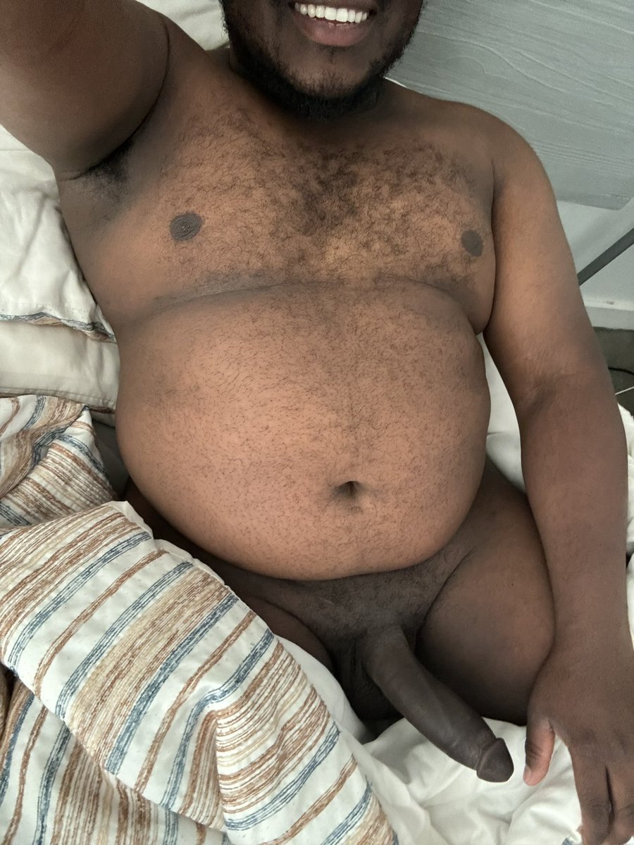 shortywithadic1's tweet photo. Wouldn’t you smile if you had this dick to rub on too https://t.co/WAhod72yRj