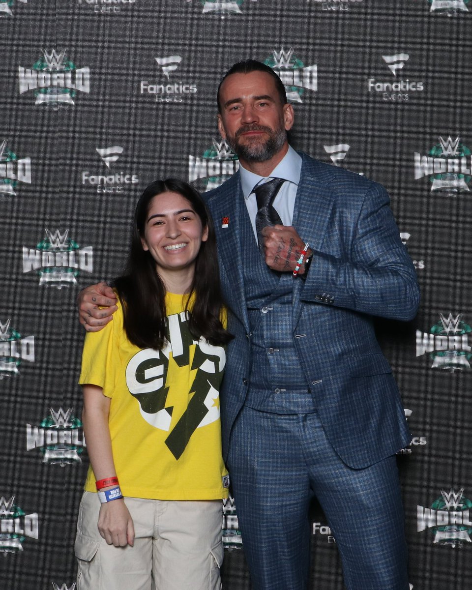 victoriaaze_'s tweet photo. hey @SlimJim does the creator of the bracelet get anything for contributing to the savage moment of the summer… #SummerSlam https://t.co/ayd5tyYi9K