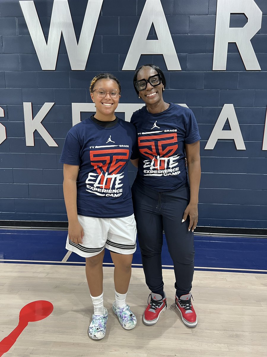 KenzieAlston33's tweet image. Thank You @CoachDavisHU and @Howard_WBB for the Elite Camp invite! I had a lot of fun! #HUYouKnow