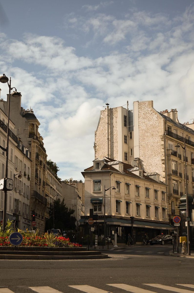 ShiroNoOne's tweet photo. France, Paris 🇫🇷 https://t.co/ehYU9UmEJB