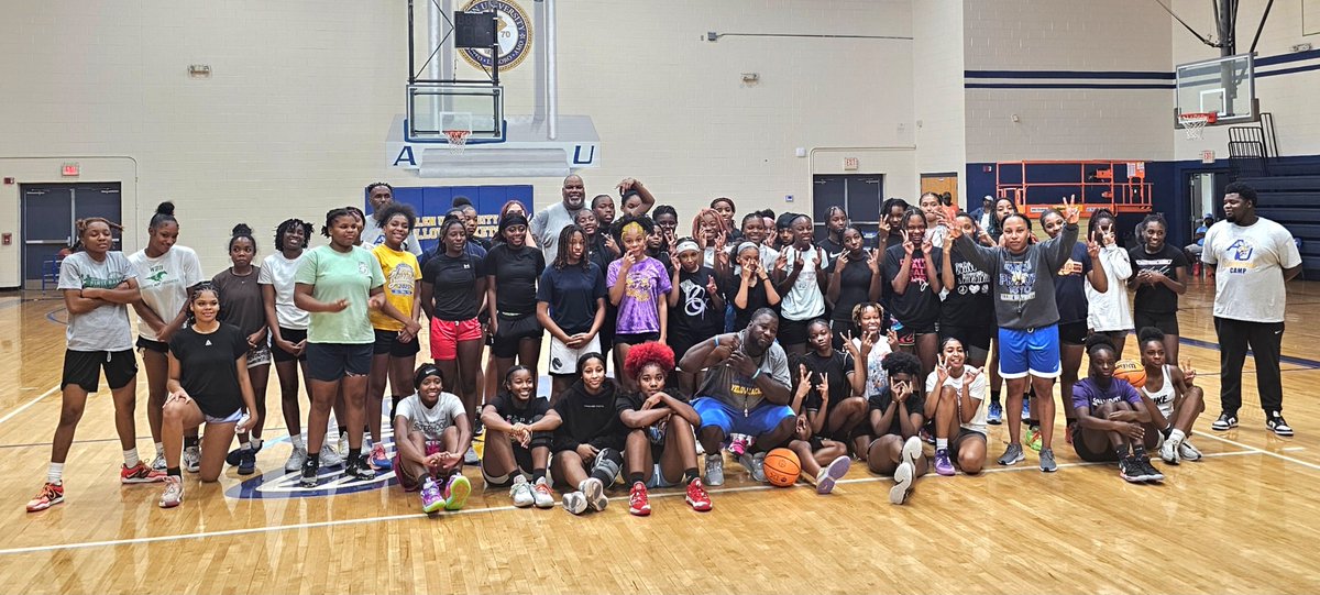 Coach Anderson 🏀 tweet media