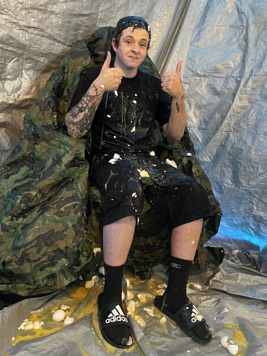 ANOTHER FRONT PAGE FEATURE 💪

215 Gifted during the Egg Smashing Stream🤘 I LOVE MY COMMUNITY 💚
#PickKick