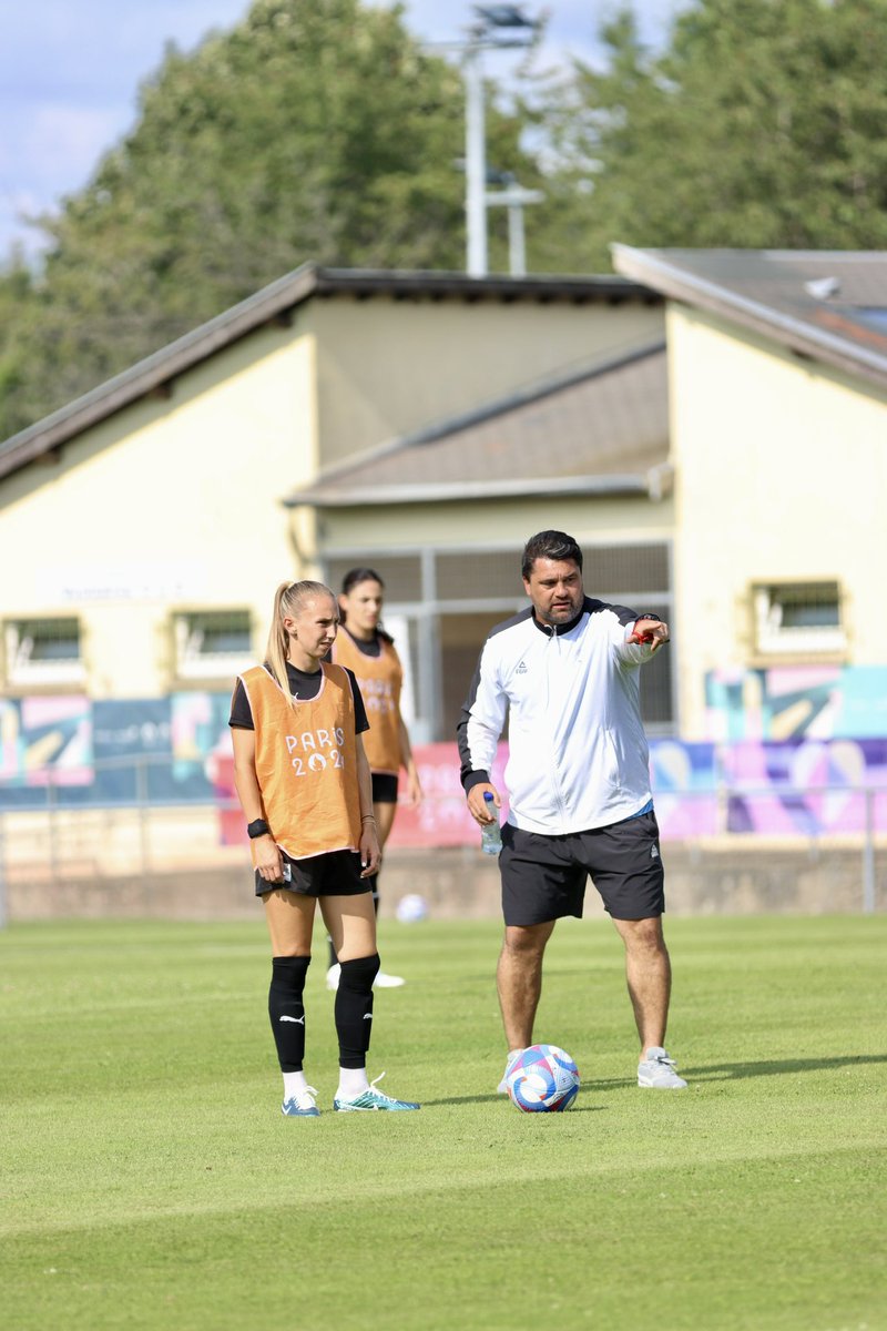 Michael Mayne tweet media