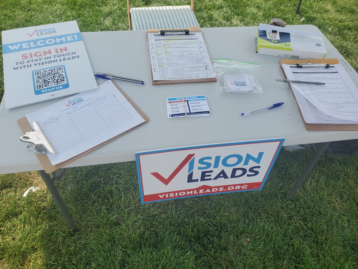 Team #VisionLeads was out meeting voters where they are! We had a great time at the Corn Bred Cornbread Festival in Des Moines last week!
Want us to come to one of your events and get folks registered to vote? Send an email to hello@visionleads.org!
#IowaVoter #TheVotersAreComing