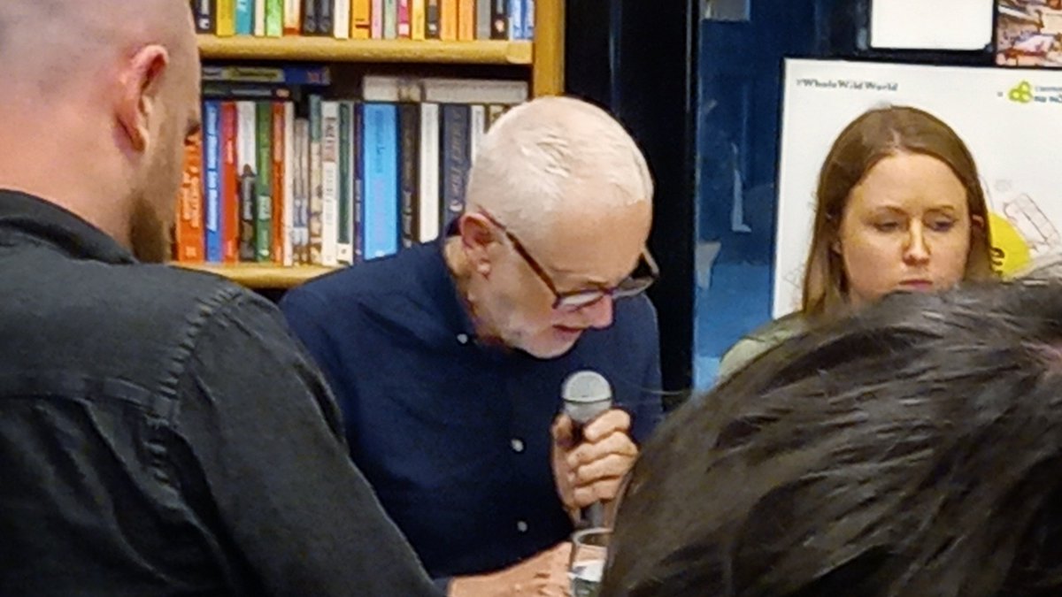 DeanKellyArts's tweet photo. #JeremyCorbyn & Len McCluskey launched poetry anthology #PoetryfortheMany in Galway tonight. Magical evening at a packed Charlie Byrne's, Macnas drumming drifting in on the summer air. Highlight, Jeremy read our friend #KevinHiggins' powerful poem The Restoration, unforgettable x https://t.co/cBKOrxwmZo