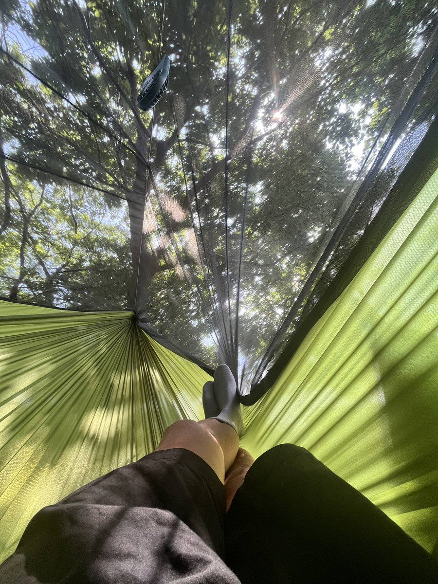 zenhike's tweet photo. 再び夏ハンモックテスト
LELEKAとcocoon

cocoonは居住性高いけどやはり暑い🥵

#hammock #ハンモック #summerhammock #LELEKA #lelekahammock #cocoon #cocoonhammock https://t.co/0A9W62Vc02