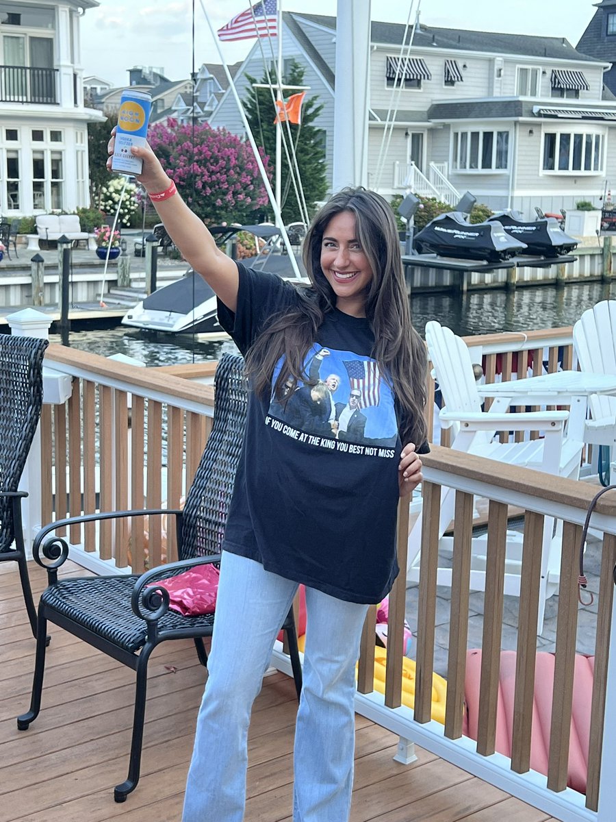 eriicataylor's tweet photo. @stoolpresidente  @barstoolsports https://t.co/8yixCSHIJC