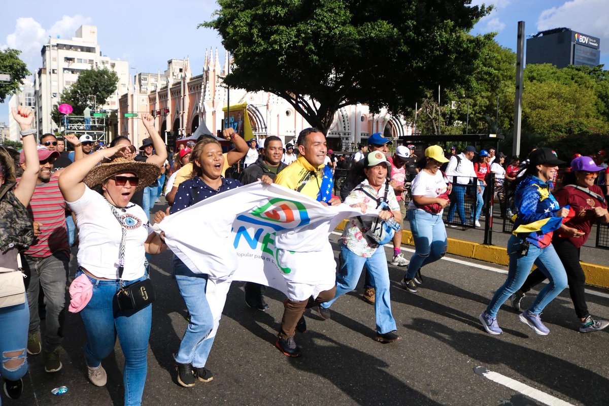 El Min. <a href="/JosueLorcaV/">Josué Lorca Vega</a> acompañó al Equipo Ecosocialista en la Gran Marcha Nacional por la Paz y en apoyo a la victoria del Presidente <a href="/NicolasMaduro/">Nicolás Maduro</a>