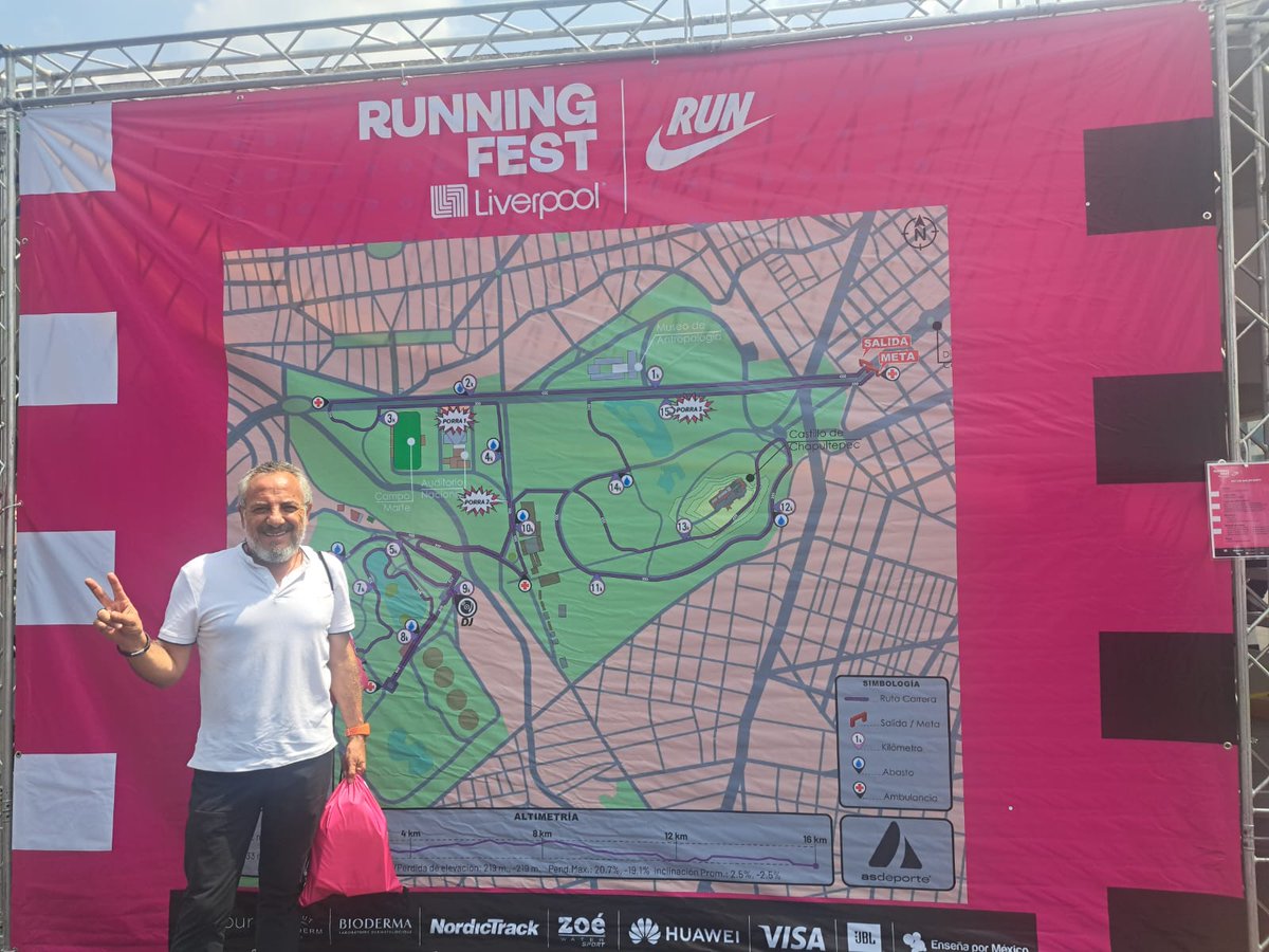LuisManuel_CA's tweet photo. Nos vemos mañana amigos corredores.
#RunningFestLiverpool https://t.co/32KV3uHl5K