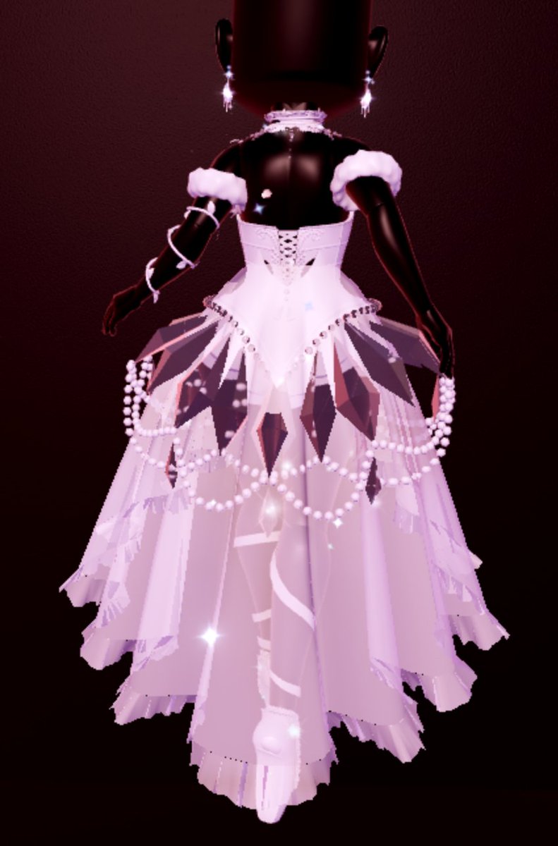 Yume0Tenshi's tweet photo. I was making my outfit with some of the new items and made something GORGEOUS https://t.co/kPnVgLVfJX