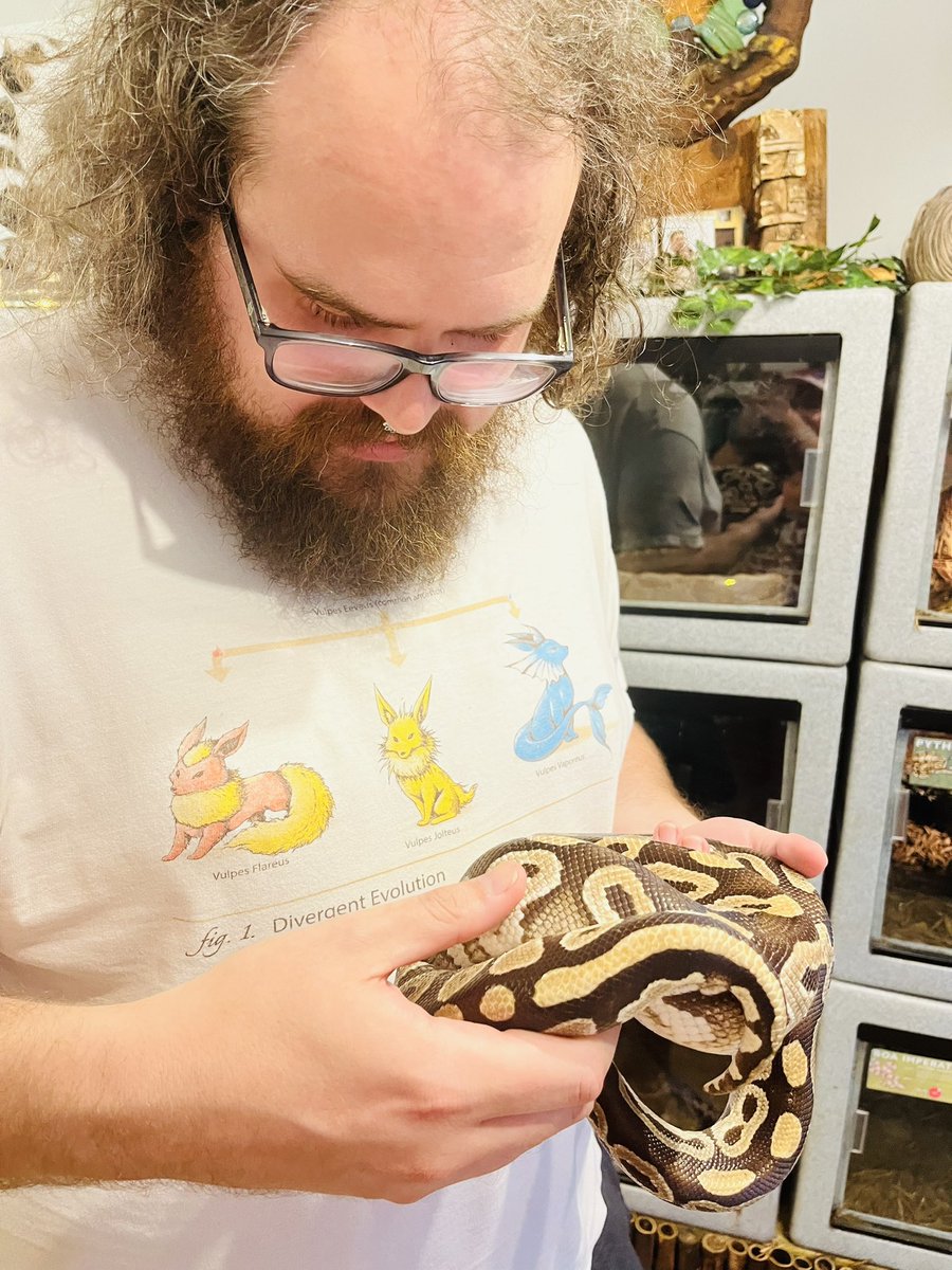 shypeachgg's tweet photo. We met some very cool animals today at @AmazingAnimalsi in St. Cloud! 

Also learned about the awesome work they’re doing to help save our furry, feathered, and scaly friends ❤️ https://t.co/wgGPkbbk69