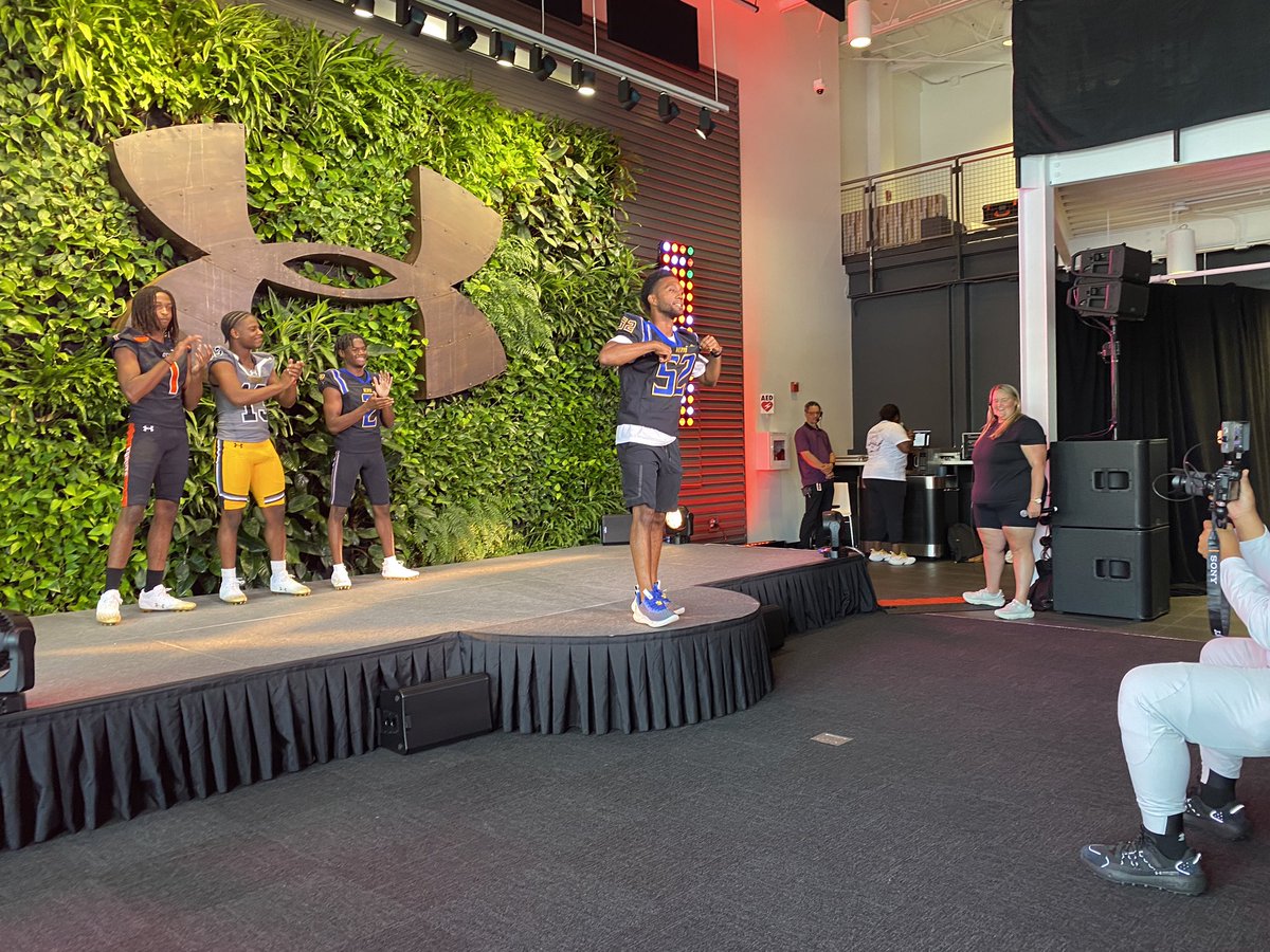 tee time tweet media