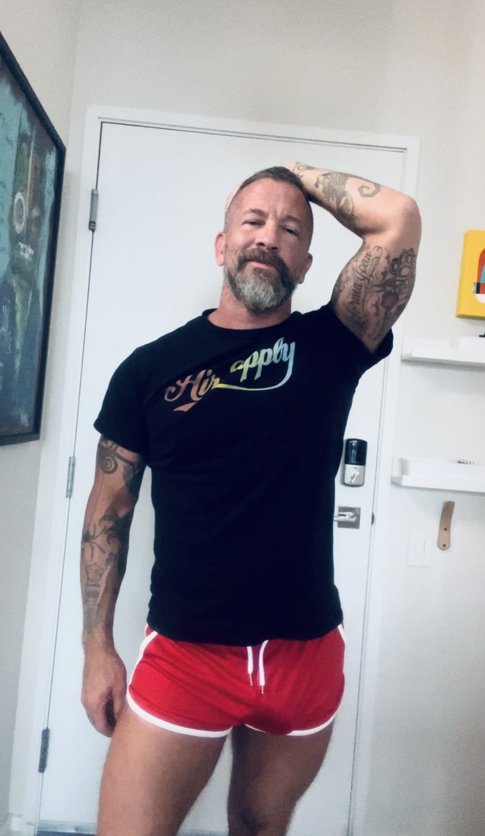 YourNewDadXXX's tweet photo. Tonight! #DilfParty starting at 9pm @SoFoTap. @moosesicman will be dazzling you with his smooth remixes of classic yacht rock. The bar staff will get you drunk enough to mistake me for clever. My contribution will be wearing 70’s era short shorts and saying hi to people. https://t.co/WZYWqjFilN