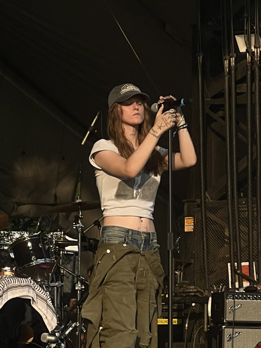 Yikes_Justine's tweet image. Saw Ethel Cain on BARRICADE at Lolla I will never ever EVER be shutting up about this