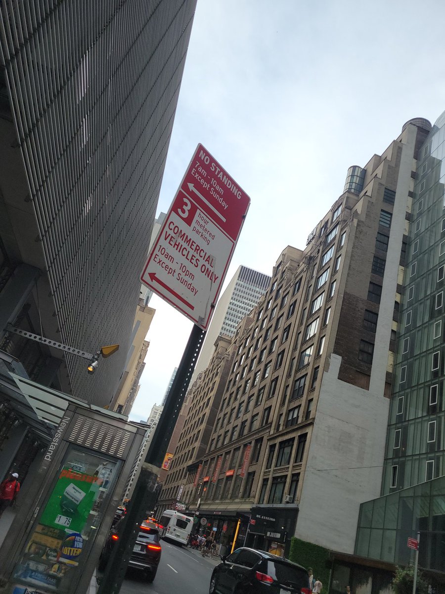 placardabuse's tweet image. This car was allowed to park illegally right in front of the @NYTimes Building because it had a @NYPDnews #FancyHat on the dashboard.

#CultureOfCorruption