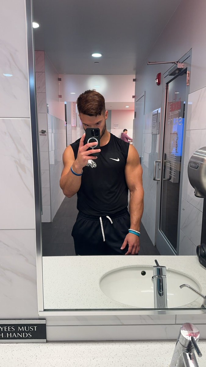 Bombfunk tweet media