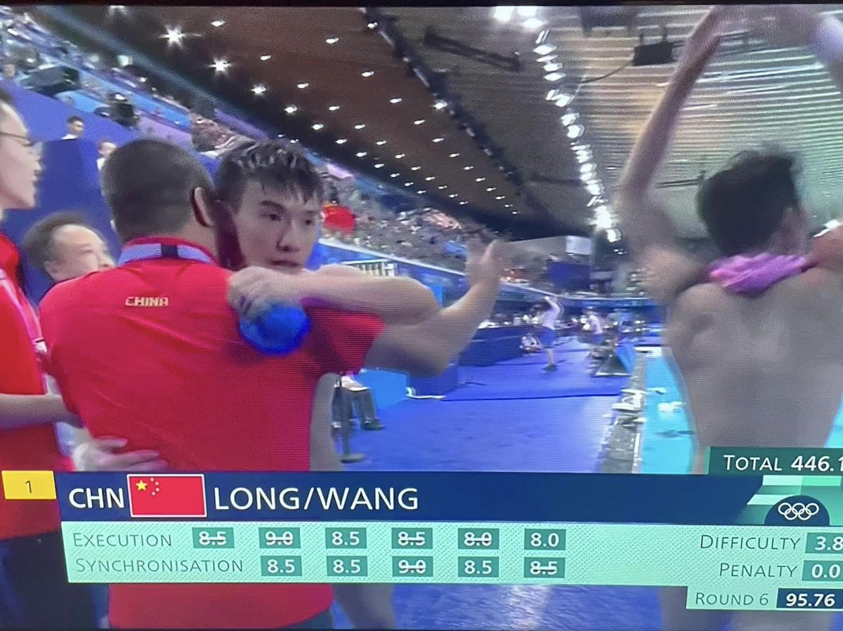 China takes gold in men’s synchronized diving and 12-year-old boys everywhere smirk. 🤣🤣 #Paris2024 #OlympicGames