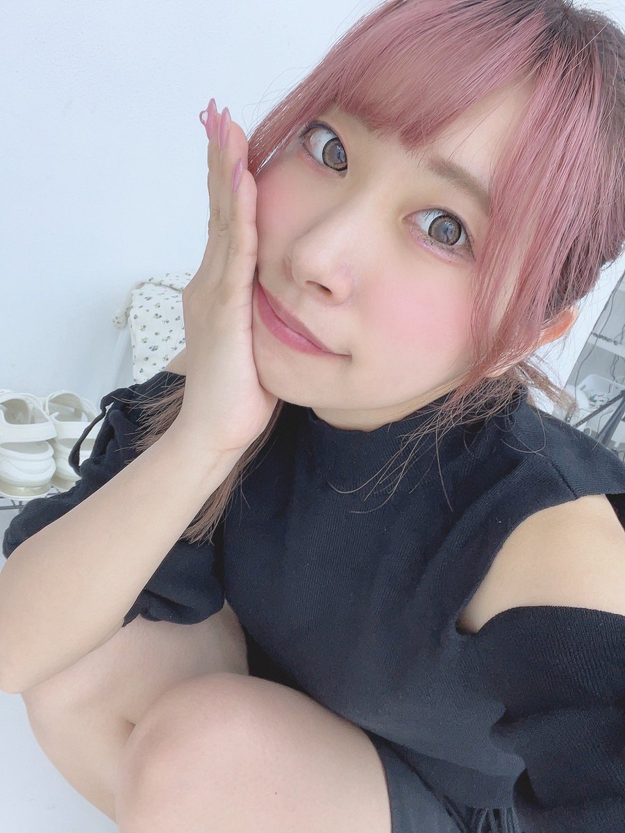 ぴょんちー🐰🎀
昨日はTIN-Kで踊ってみた撮影してきたよぉーー💕二人のサポート力ほんと救われてる、、、スタジオ素敵だし映えたし、ビジュ最高すぎる✨✨
動画投稿されるのをお楽しみにぃー💕