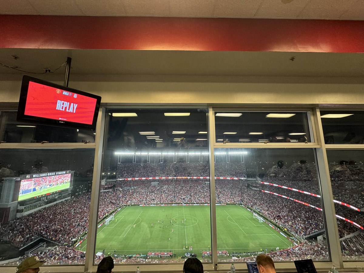 Famously Garnet Sports tweet media